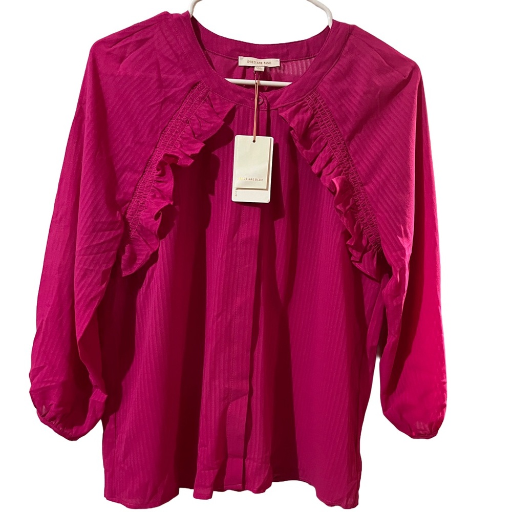 Skies Are Blue Fuchsia Ruffle Blouse. NWT